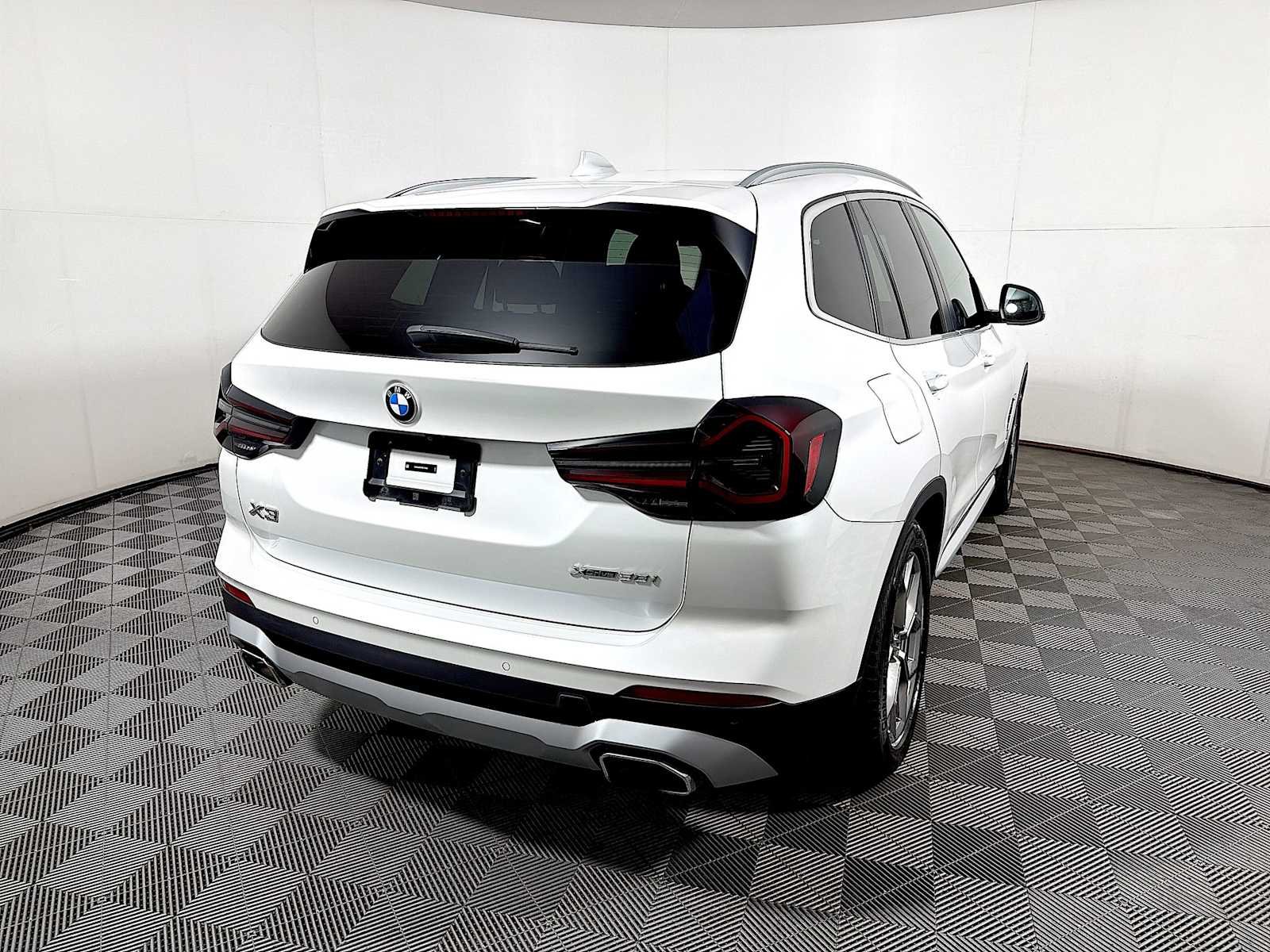 Certified Used 2024 Mineral White Metallic BMW xDrive30i image 6