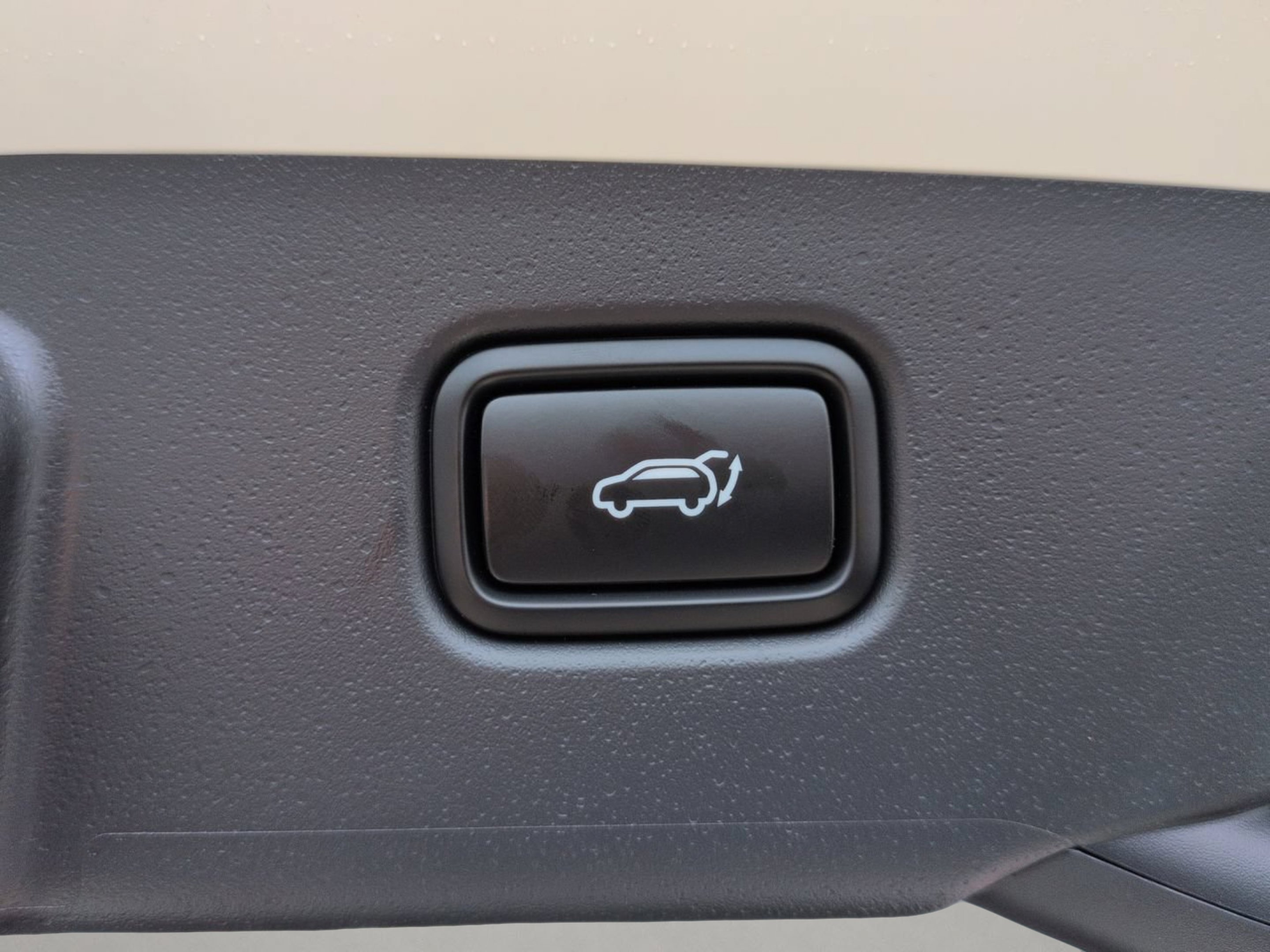 New 2026 Snow White Pearl Kia SX image 11