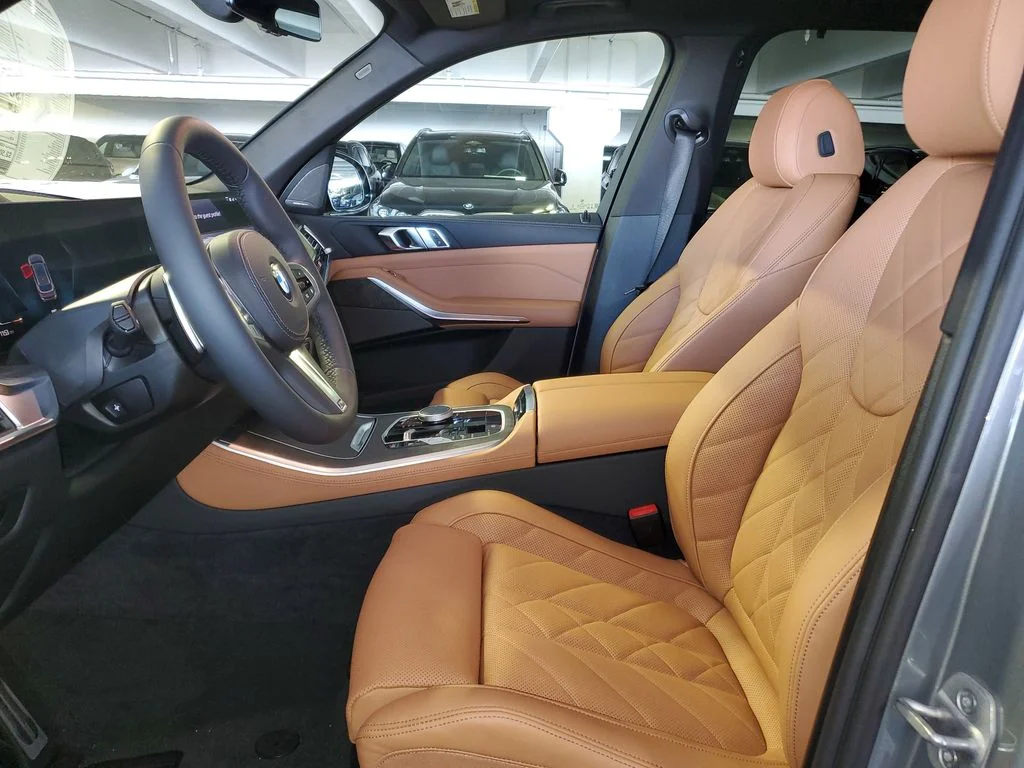 Used 2026 Gray BMW sDrive40i image 16