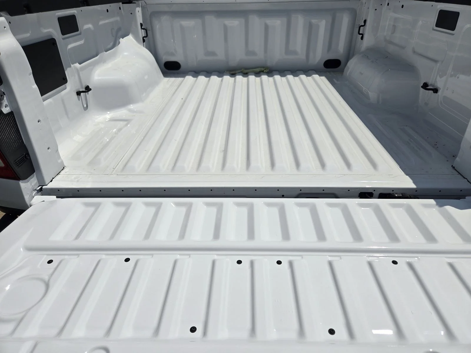 New 2026 Oxford White Ford XL image 20
