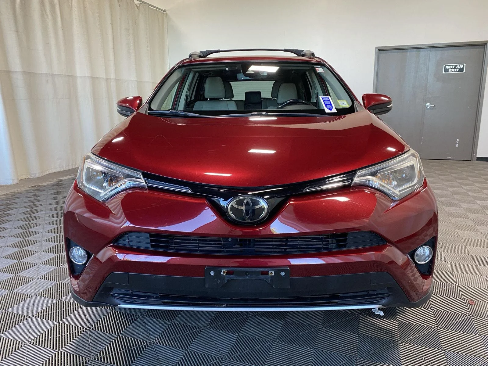 Used 2018 Ruby Flare Pearl Toyota Limited image 2