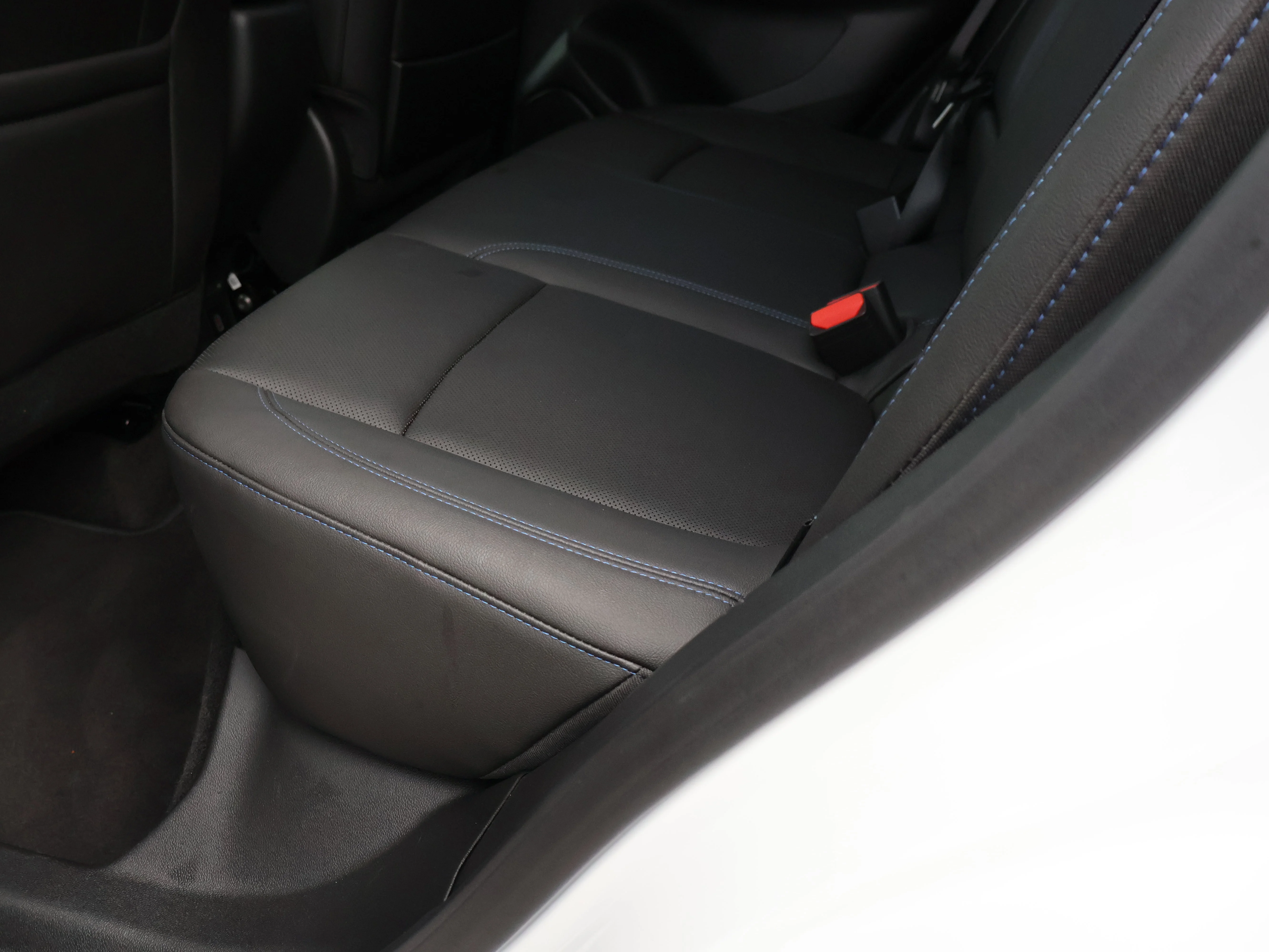 Used 2026 Summit White Buick Sport Touring image 19