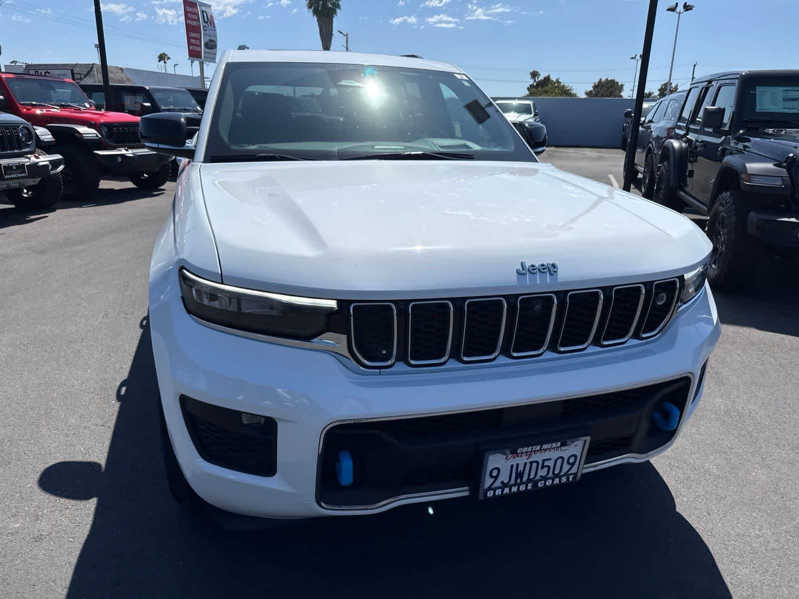 Used 2023 Bright White Clearcoat Jeep Overland image 8