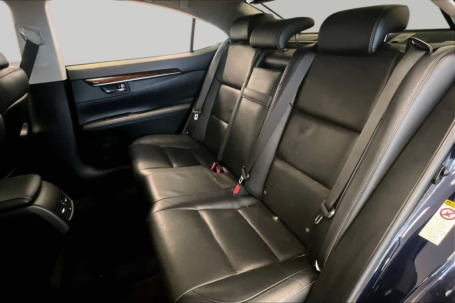 Used 2015 Deep Sea Mica Lexus  image 17