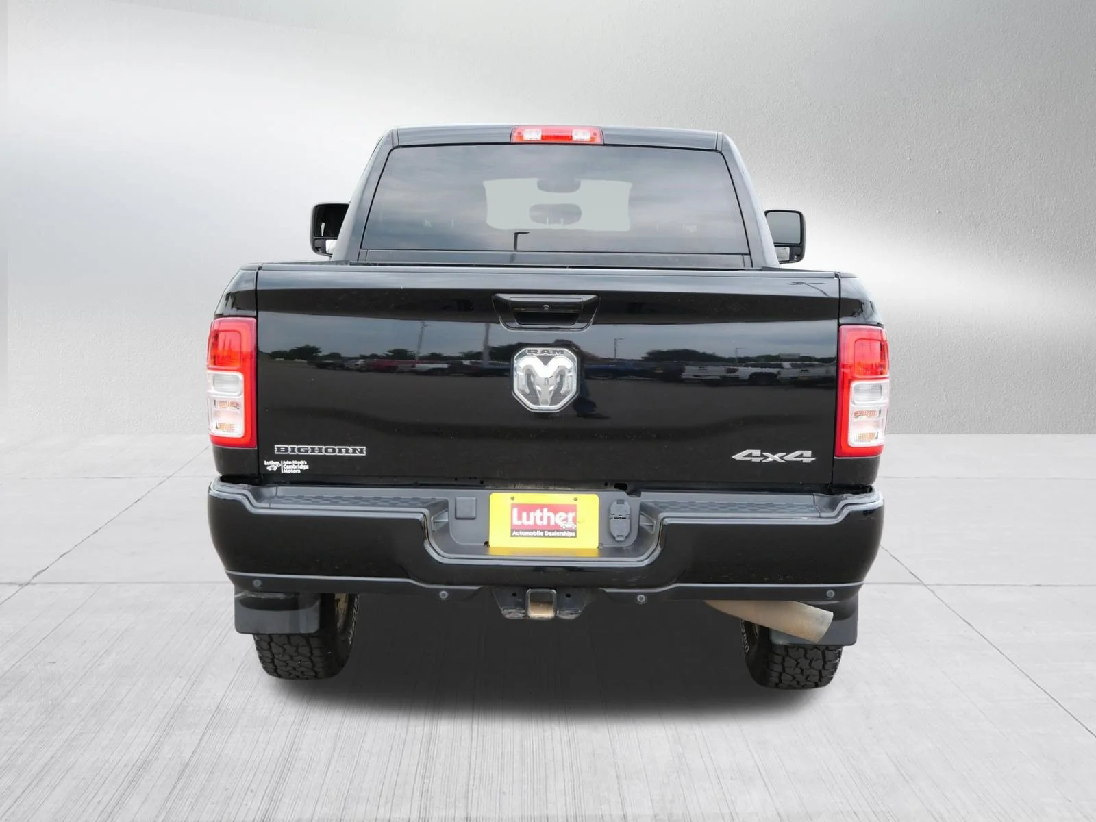Certified Used 2023 Diamond Black Crystal Pearlcoat Ram Big Horn image 6