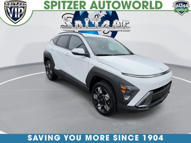Certified Used 2025 White Hyundai SEL image 2