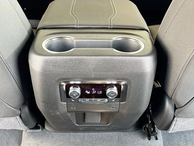 2026 GMC Yukon Elevation - Photo 18