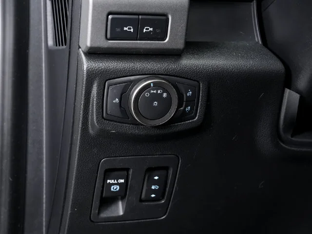 Used 2020 White Ford Raptor image 11