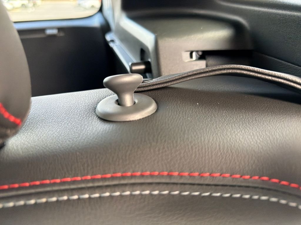 New 2026 Nissan Kicks SR 4D Sport Utility