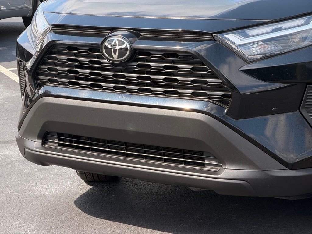Used 2023 Black Toyota XLE image 9