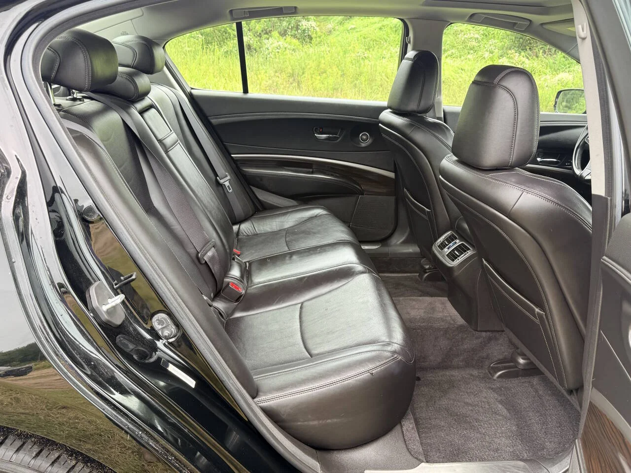 Used 2015 Black Acura w/Tech 4dr Sedan w/Technology Package image 15