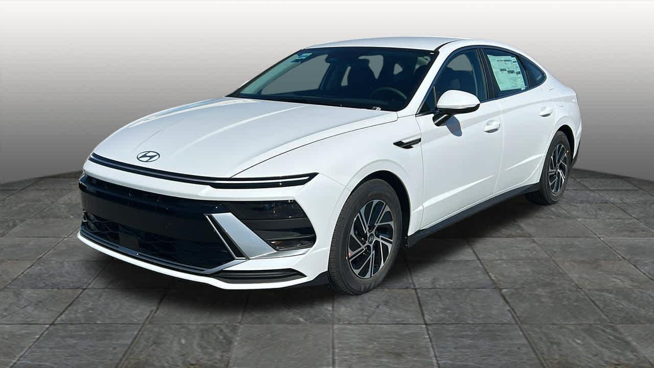 2027 Hyundai Sonata Hybrid Blue