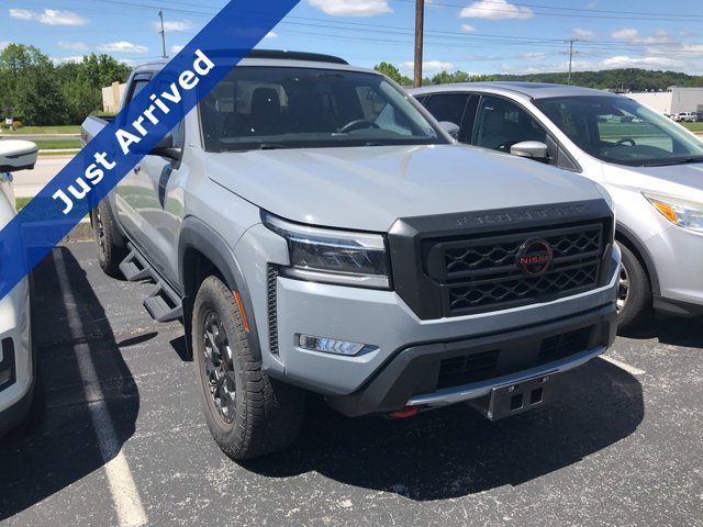 2023 Nissan Frontier PRO-4X Crew Cab 4X4's photo