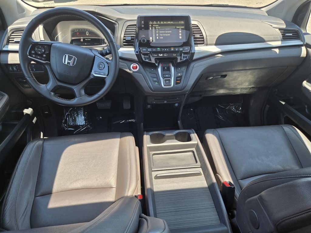 Used 2018 Lunar Silver Metallic Honda EX-L image 12
