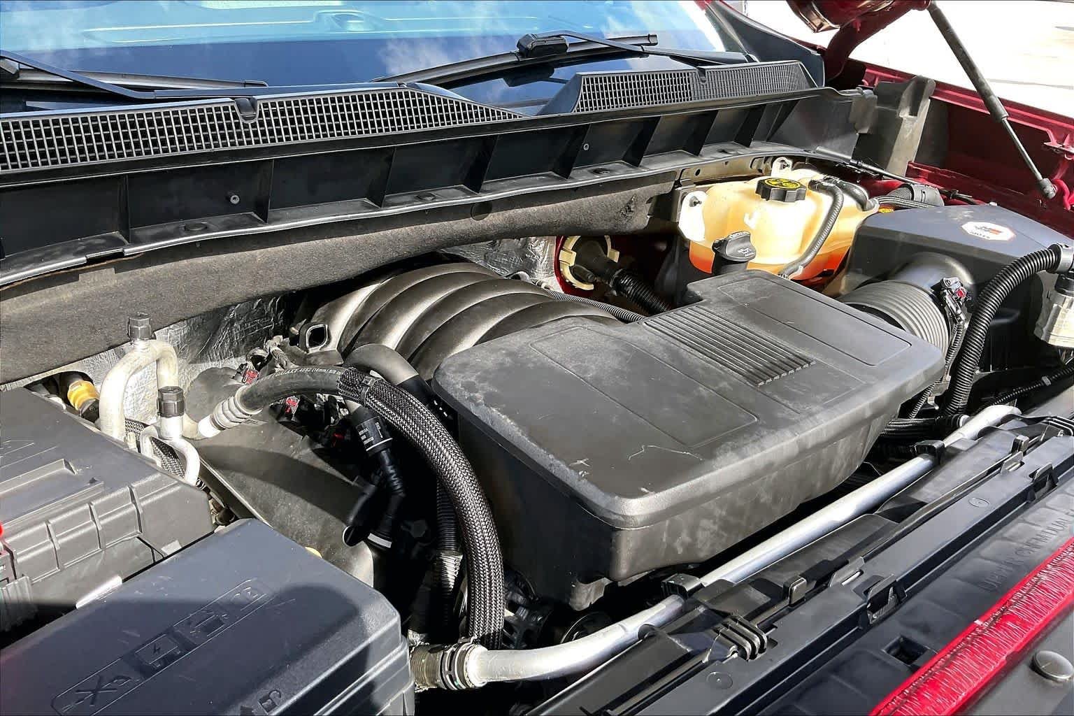 Used 2019 Cajun Red Tintcoat Chevrolet High Country image 33