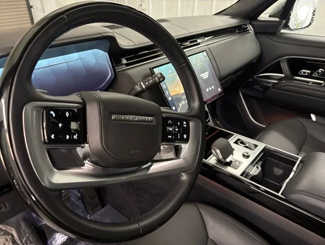 Used 2023 Santorini Black Metallic Land Rover Autobiography image 10