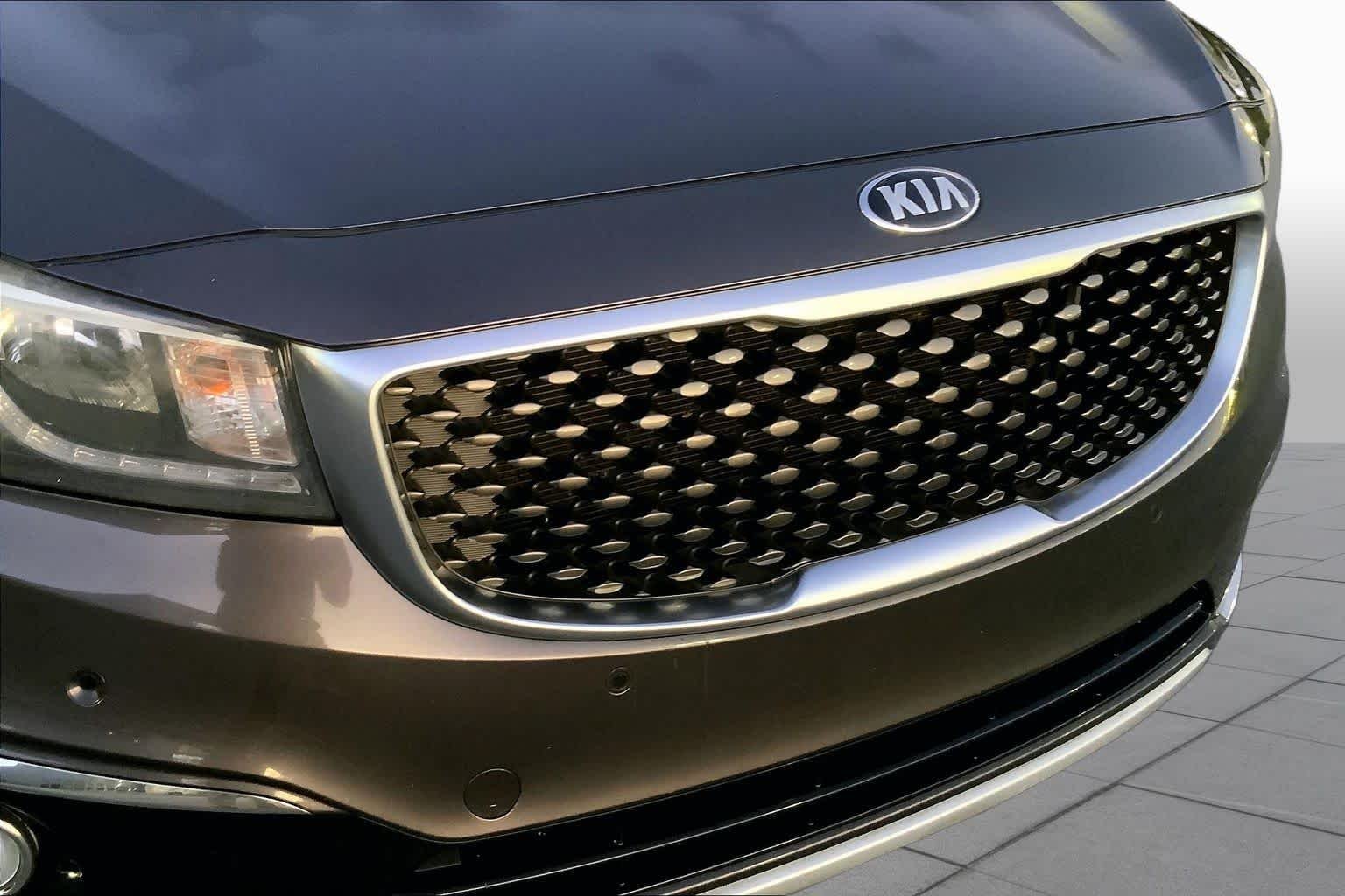 Used 2015 Titanium Brown Kia SX-L image 26
