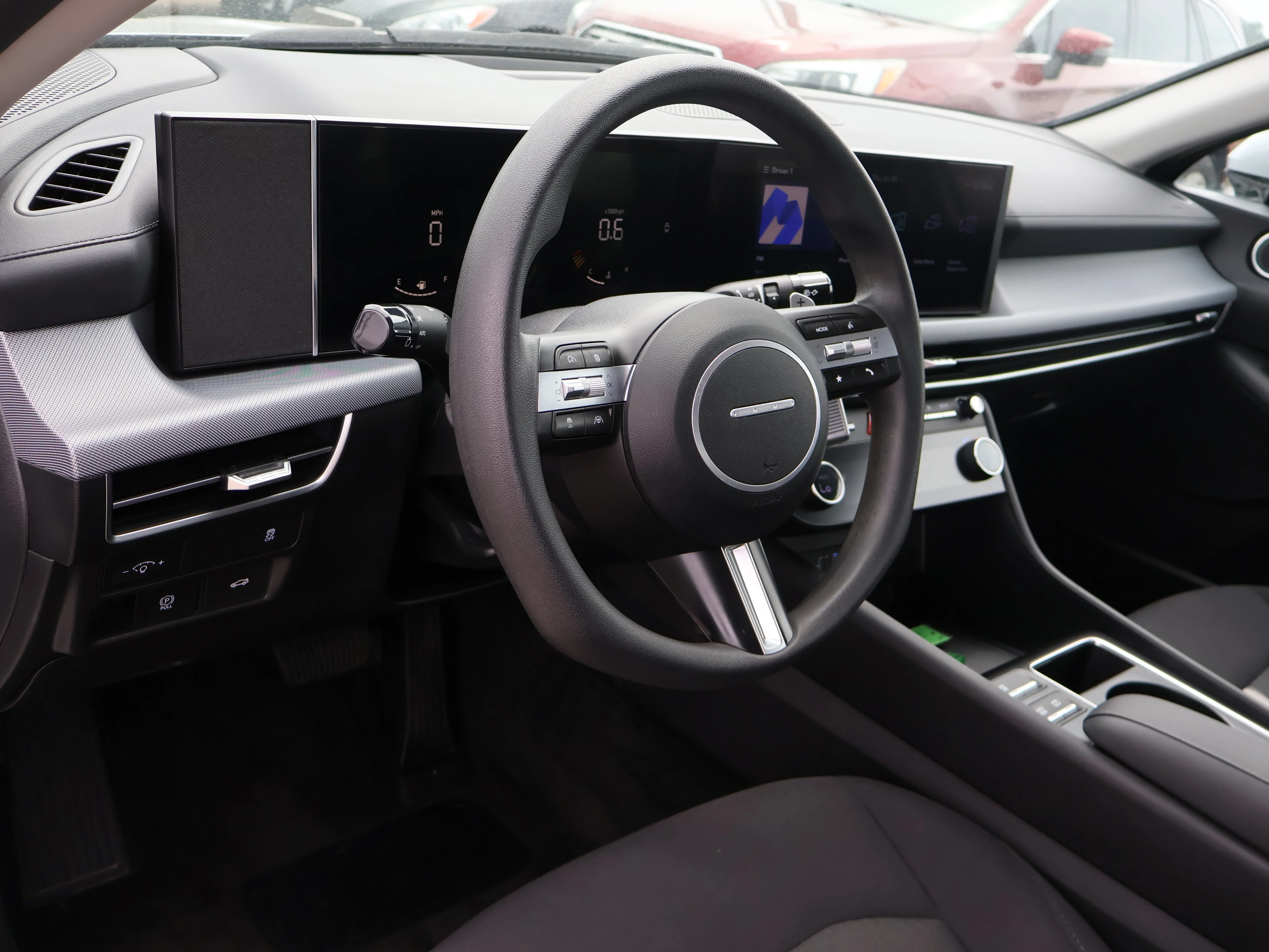 Used 2025 Aero Silver Hyundai SEL image 24