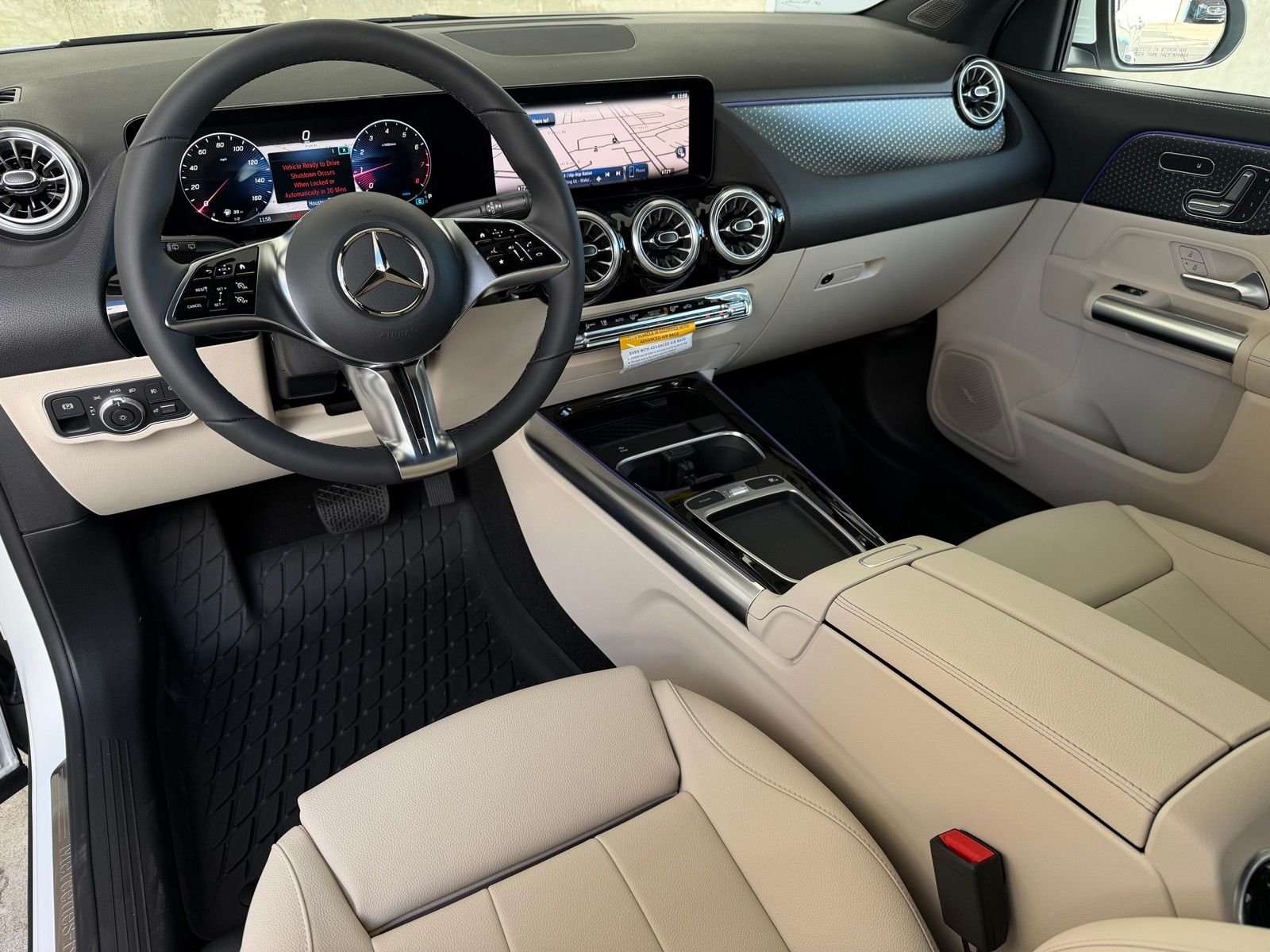 New 2026 Polar White Mercedes-Benz GLA 250 image 7
