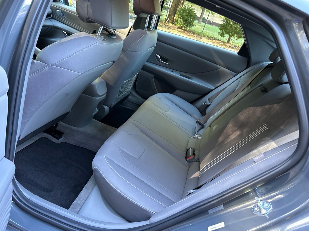 Used 2025 Gray Hyundai SEL Convenience image 26