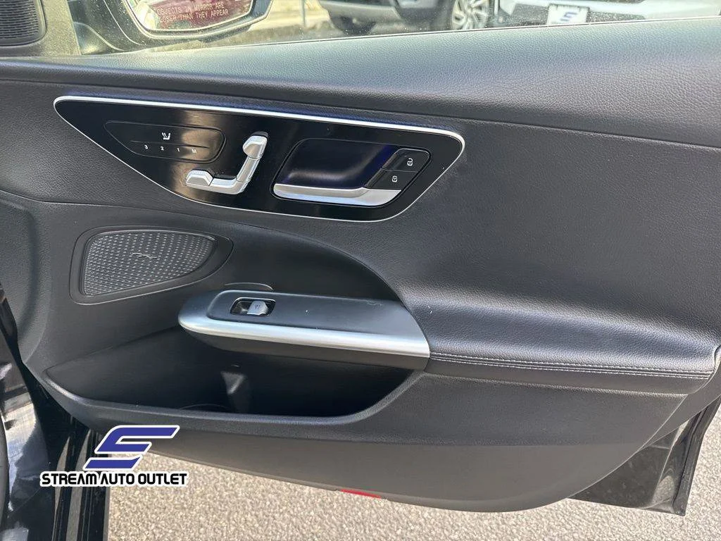 Used 2025 Black Mercedes-Benz C 300 image 38