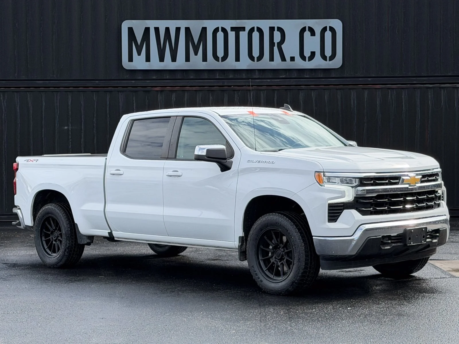 Used 2024 White Chevrolet LT image 1