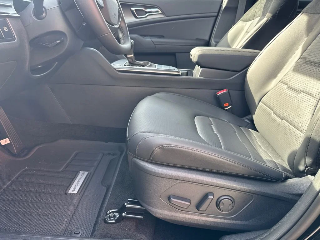 New 2026 Black Kia SX-Prestige image 10