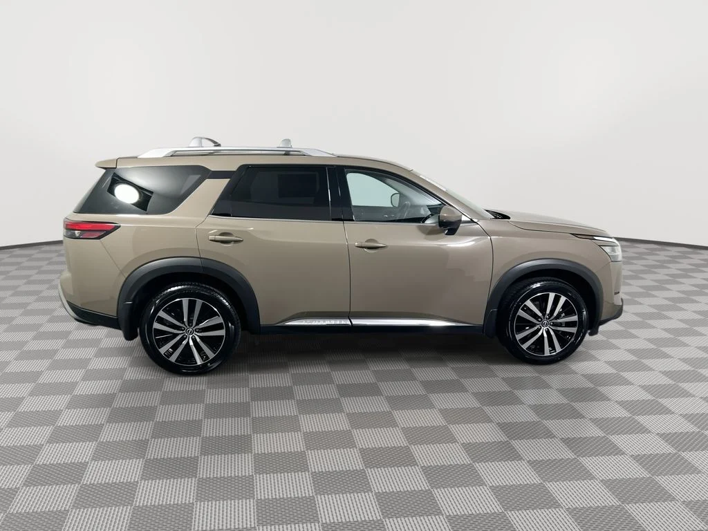Certified Used 2023 Beige Nissan Platinum image 9