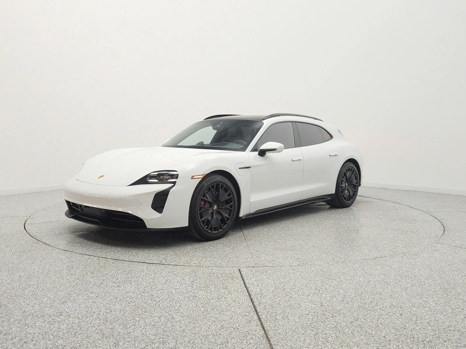 Used 2022 Carrara White Metallic Porsche GTS Sport Turismo AWD image 1