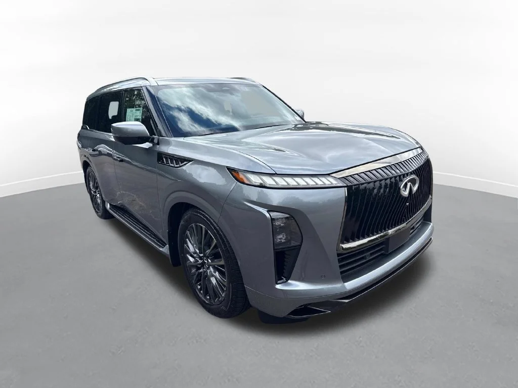 New 2027 Silver INFINITI AUTOGRAPH image 4