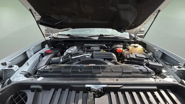 Used 2022 Summit White Chevrolet LTZ image 34