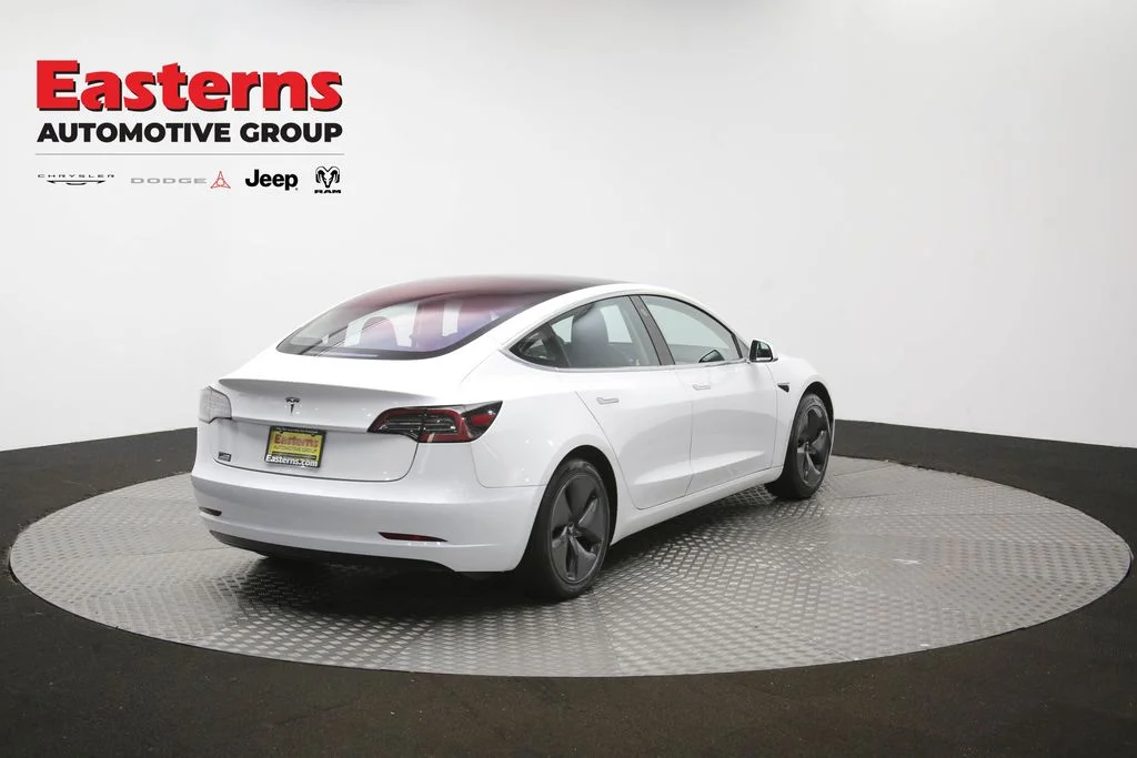 Used 2018 White Tesla Long Range image 34