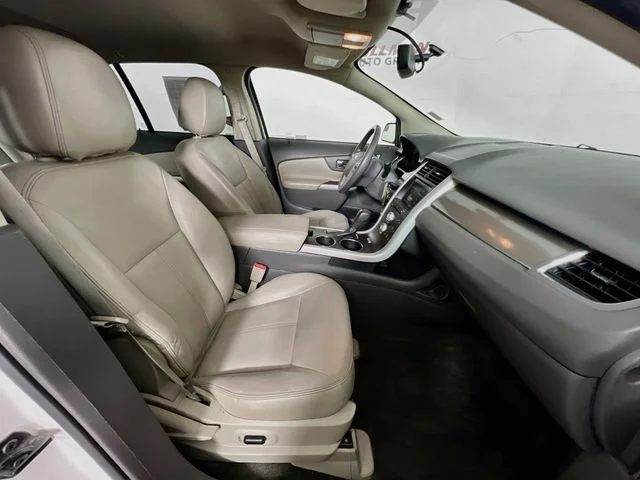 Used 2014 White Ford SEL image 39