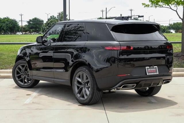 New 2026 Black Land Rover SE image 11