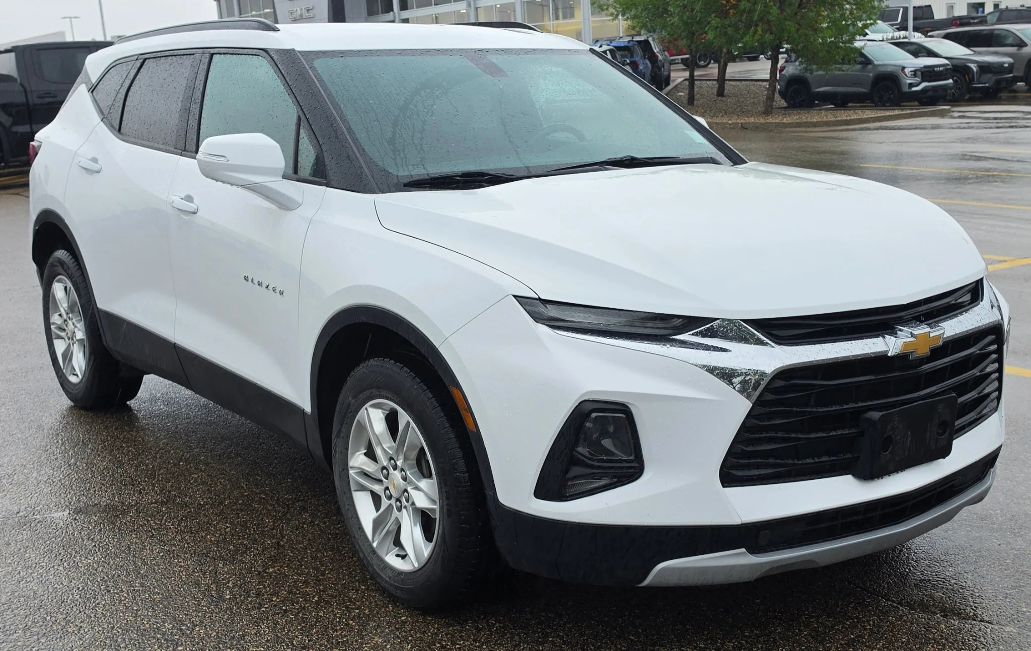 Used 2020 White Chevrolet LT AWD image 7