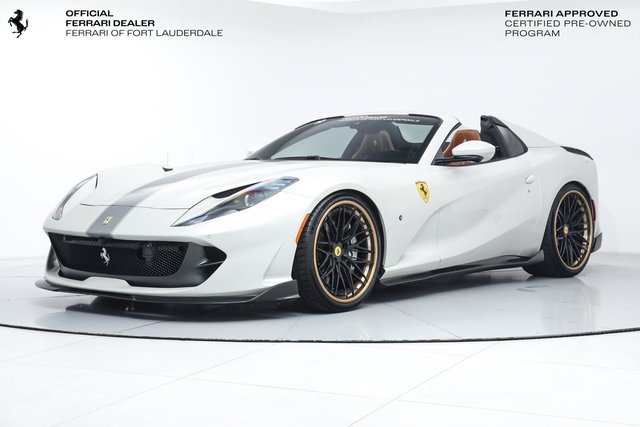 2022 Ferrari 812 GTS 