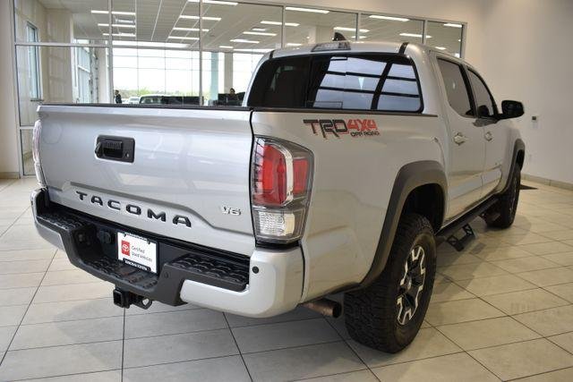 Certified Used 2022 CELESTIAL SILVER METALLIC Toyota  image 9
