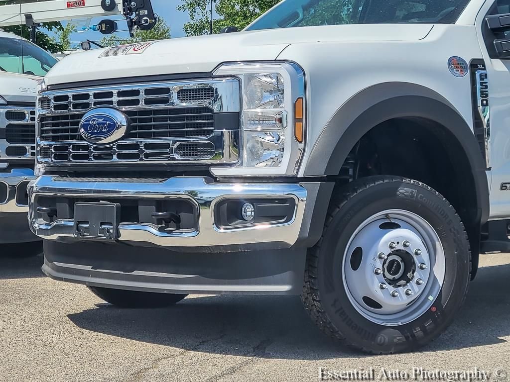 New 2026 Oxford White Ford F-550® XL image 2
