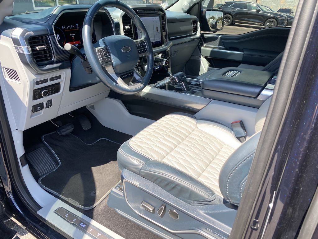 Used 2023 Blue Ford Limited image 10