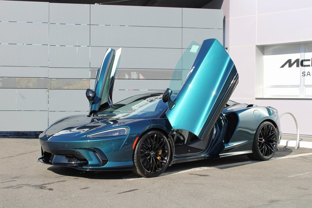 2025 McLaren GTS Base