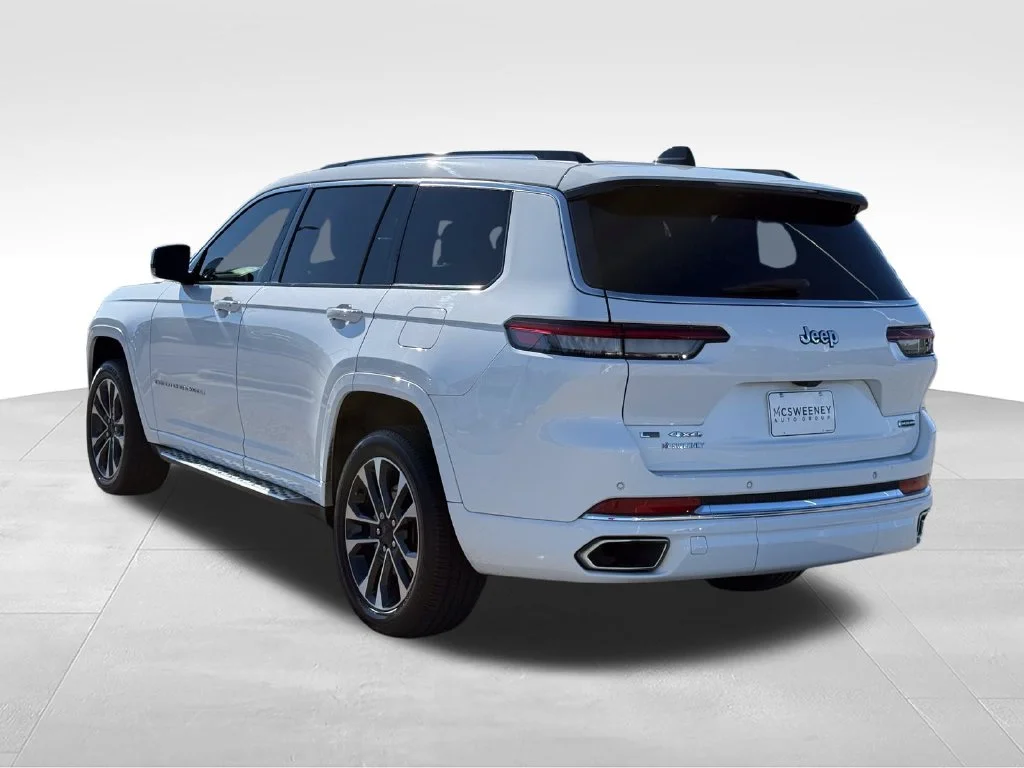 Used 2023 White Jeep Overland image 3