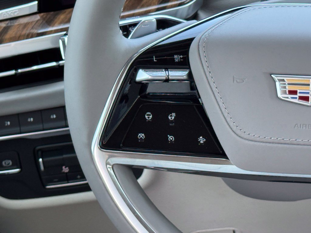 New 2026 Vibrant White Tricoat Cadillac Platinum Luxury image 27