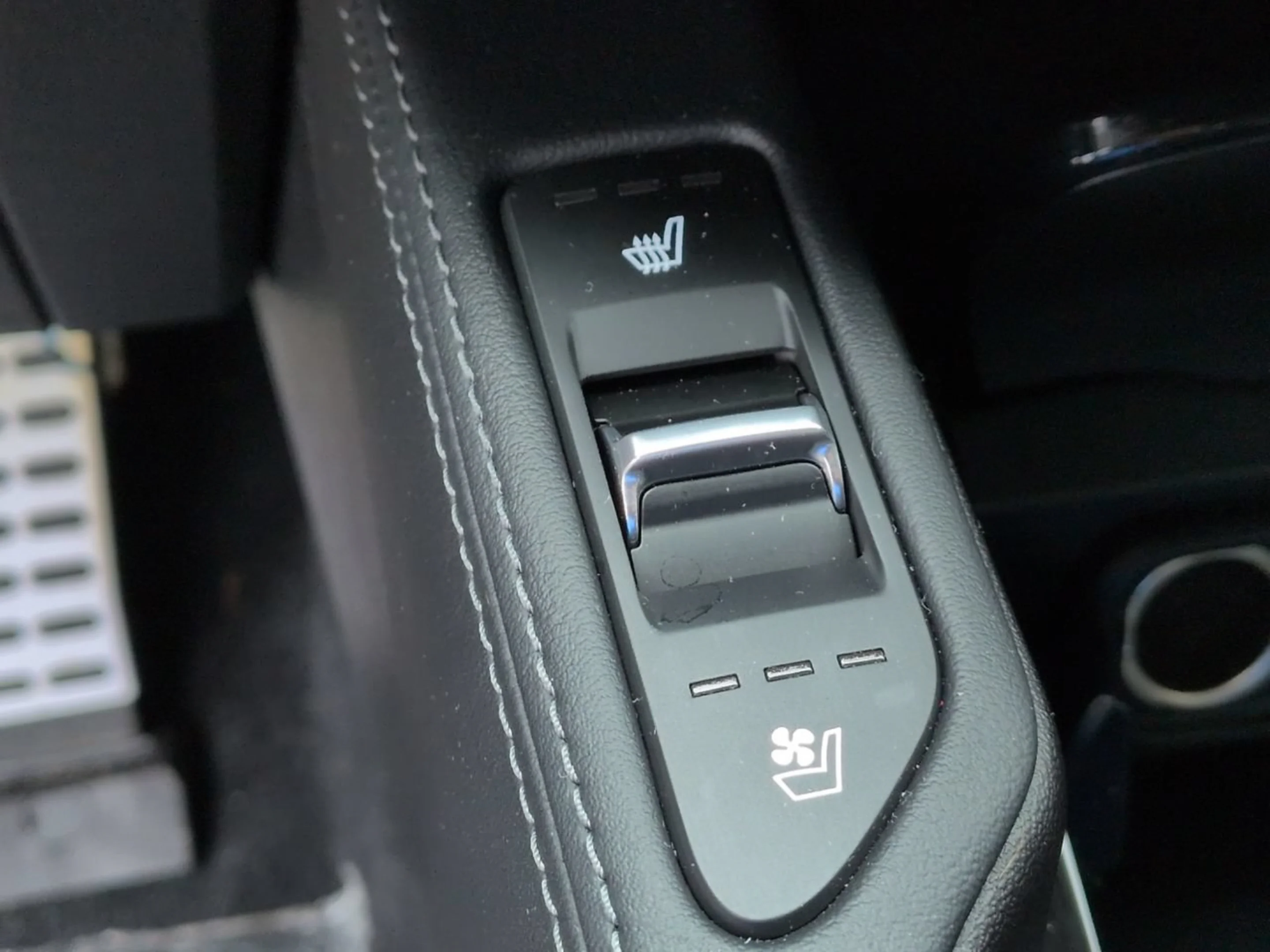 Certified Used 2024 Gravity Gray Kia SX-Prestige image 29
