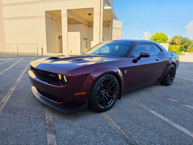 Used 2018 Red Dodge SRT Hellcat Widebody image 4