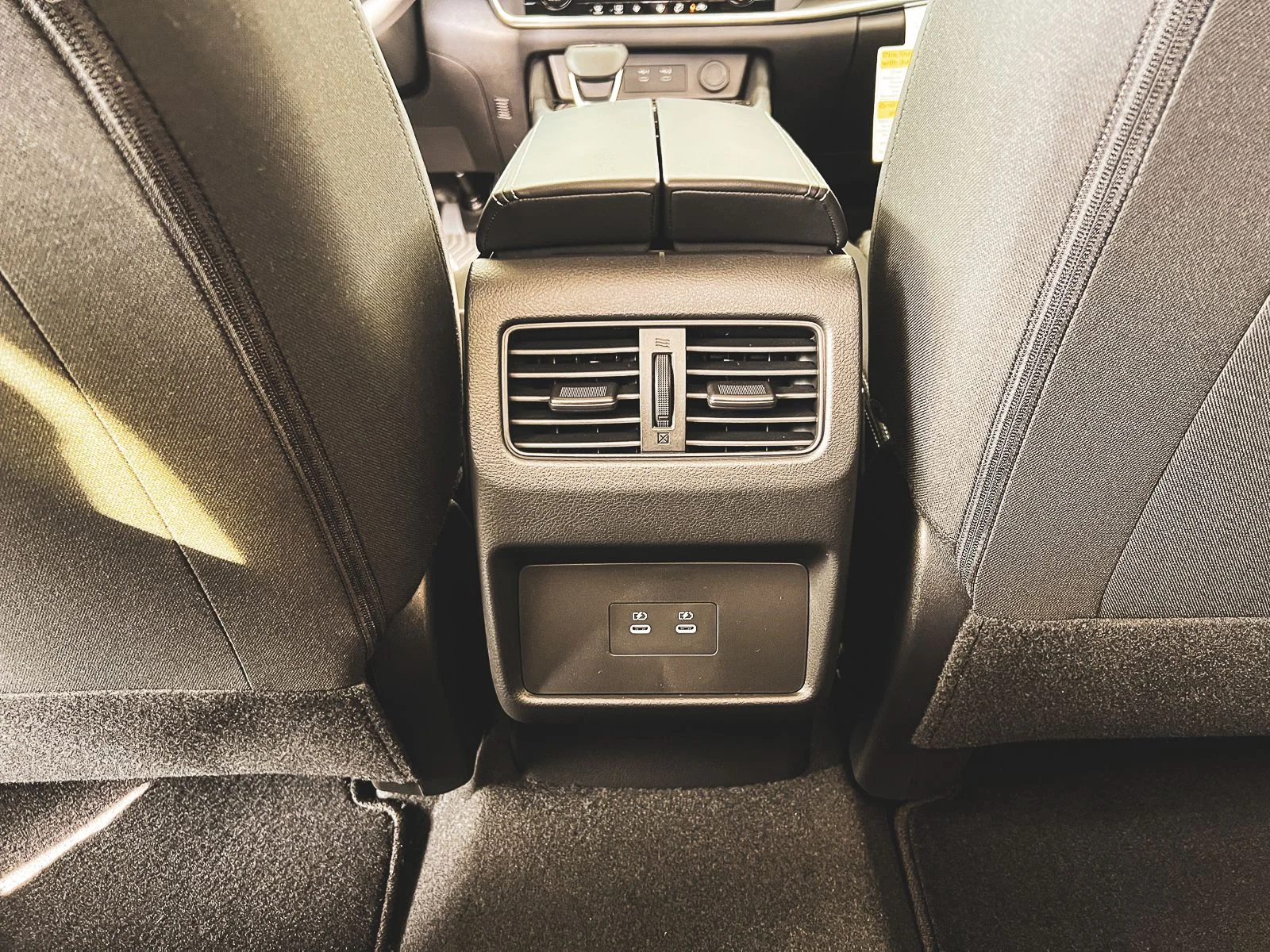 2026 Nissan Rogue Dark Armor - Photo 27