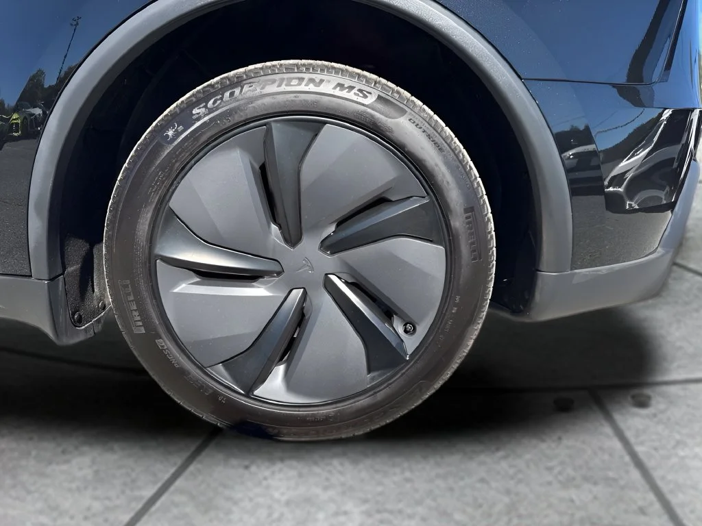 Used 2026 Black Tesla Premium image 34