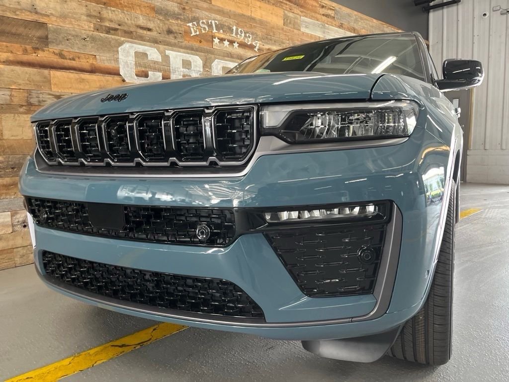 New 2026 Steel Blue Exterior Paint Jeep Summit image 9