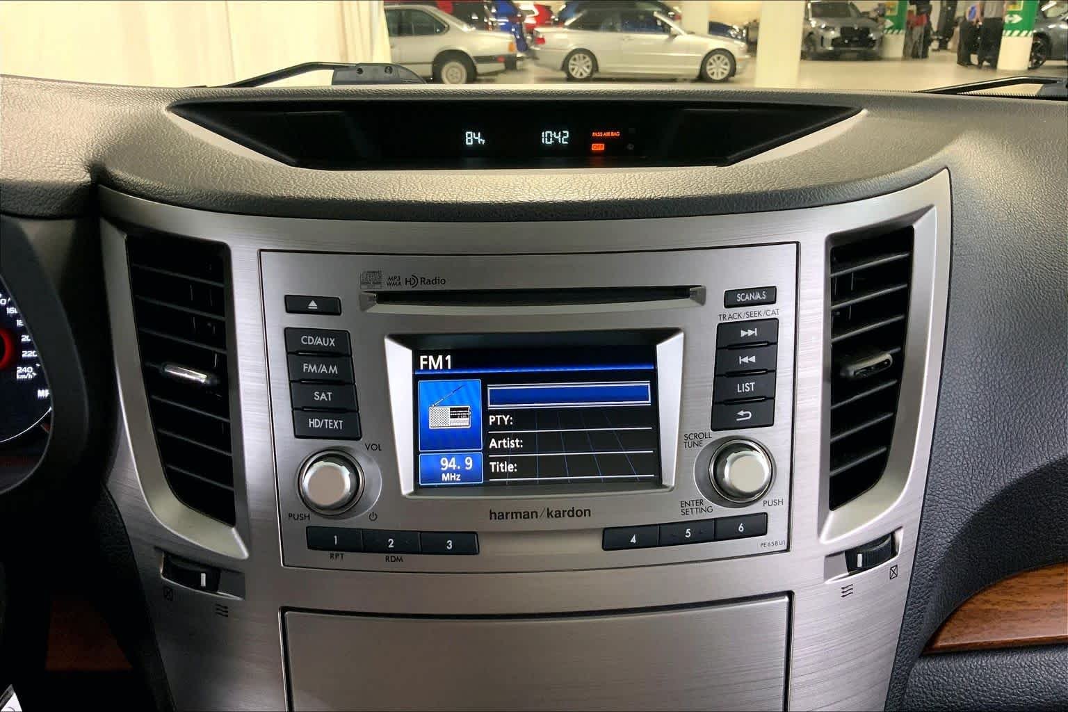 Used 2014 Twilight Blue Metallic Subaru 2.5i Limited image 35