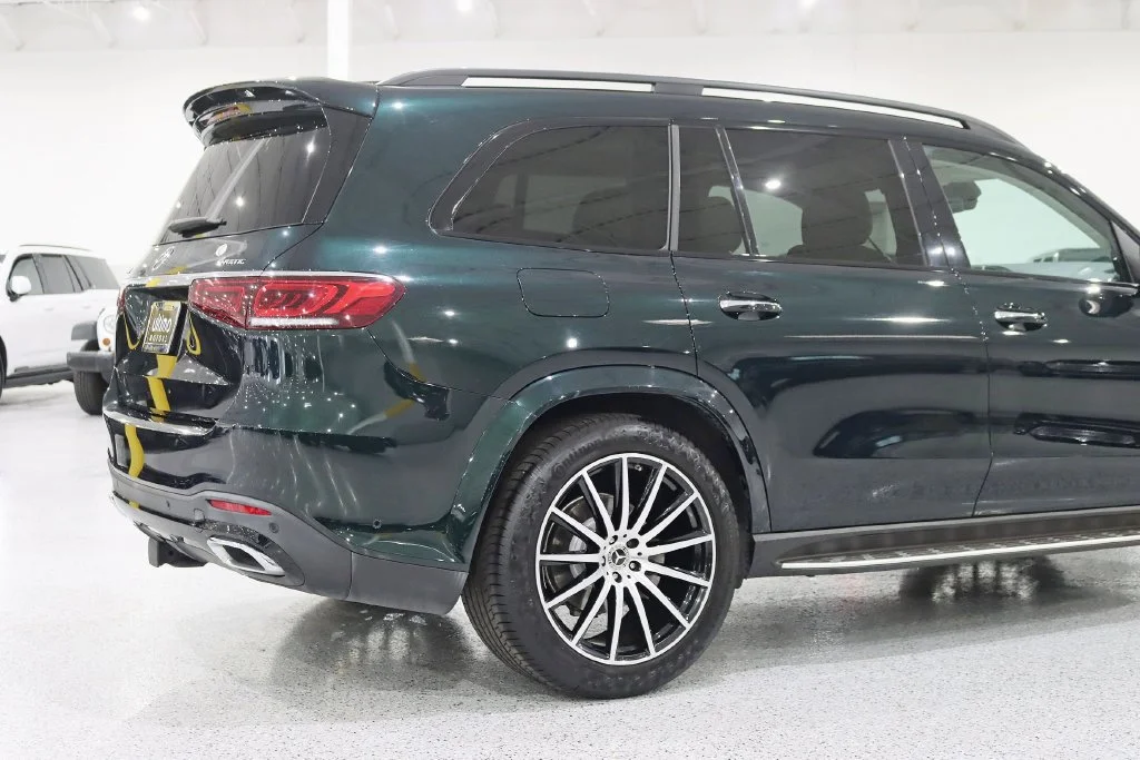 Used 2022 Green Mercedes-Benz GLS 450 image 10