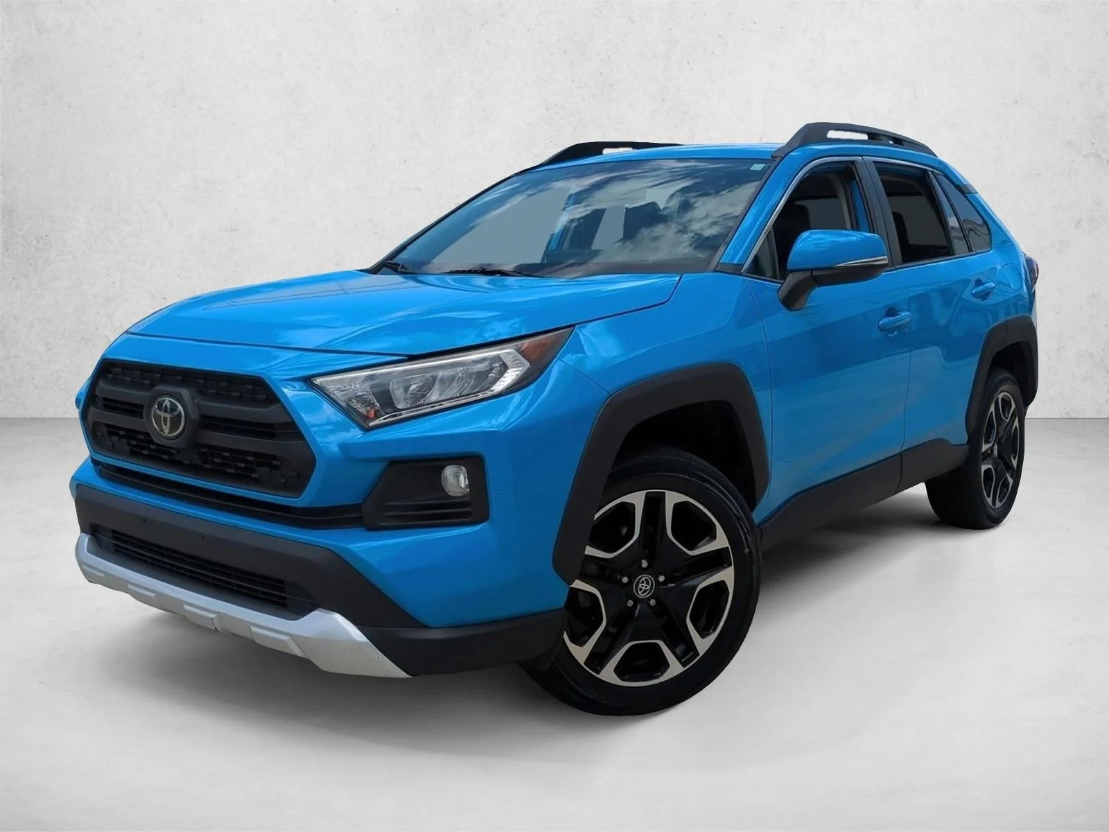 Used 2020 Blue Flame Toyota Adventure image 1